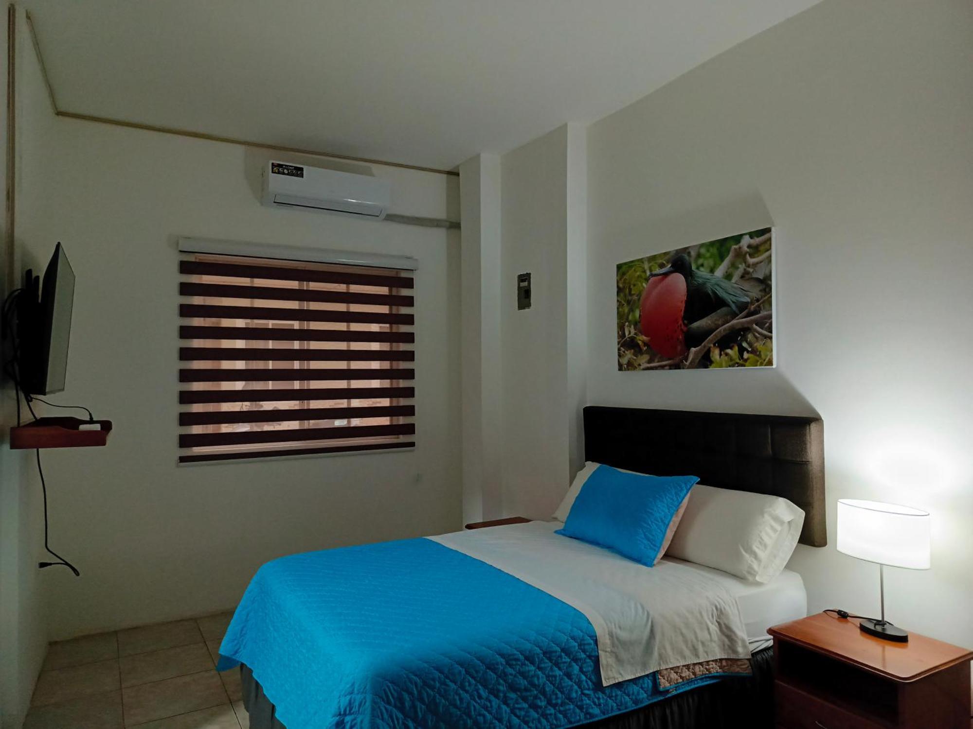 Teresita'S House Suites Con Cocina Privada Puerto Baquerizo Moreno Esterno foto