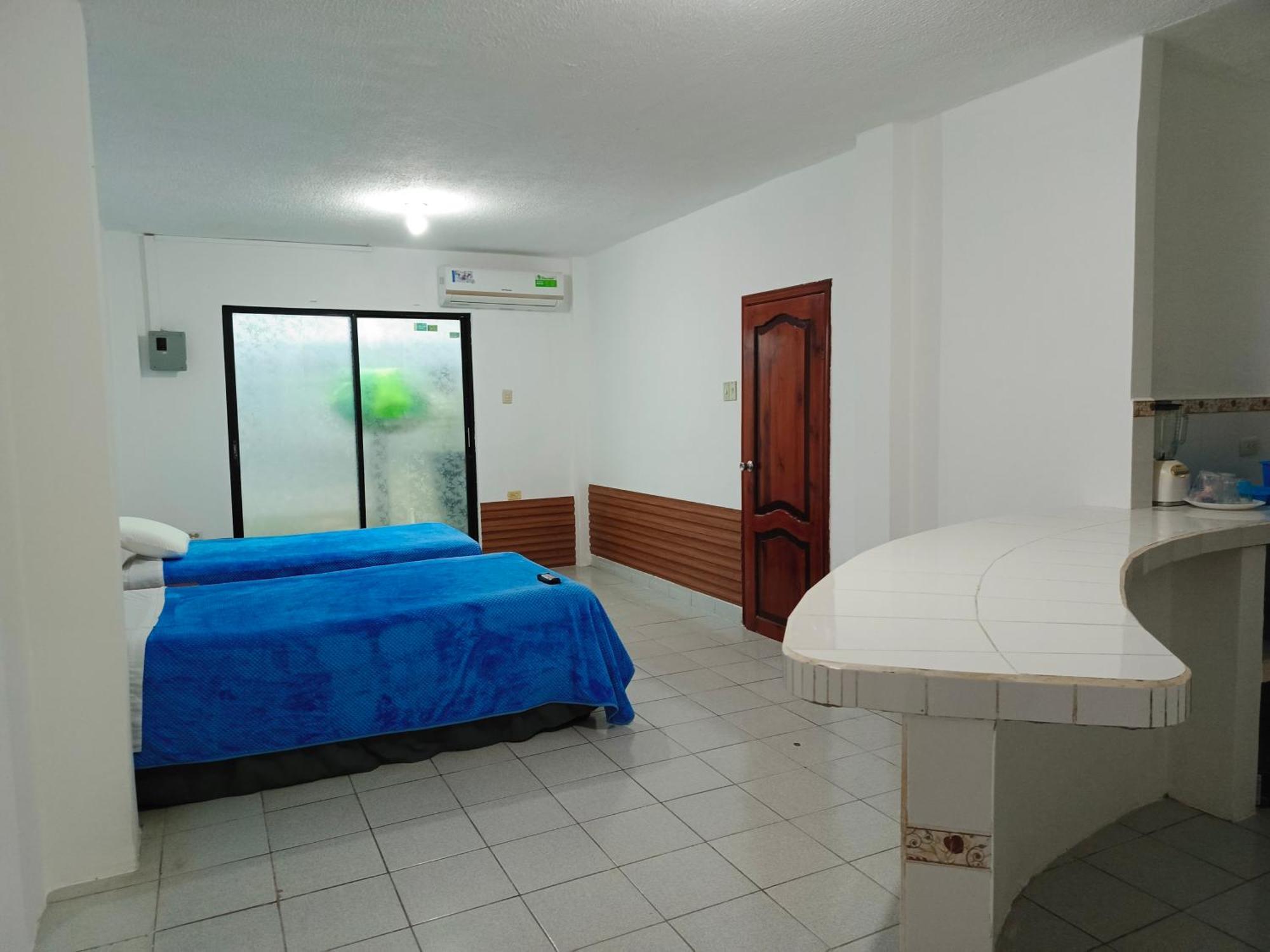 Teresita'S House Suites Con Cocina Privada Puerto Baquerizo Moreno Esterno foto