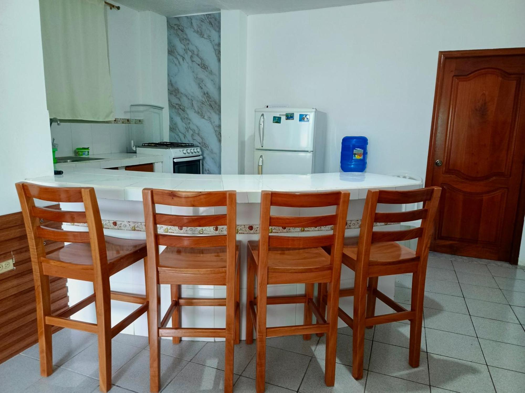 Teresita'S House Suites Con Cocina Privada Puerto Baquerizo Moreno Esterno foto